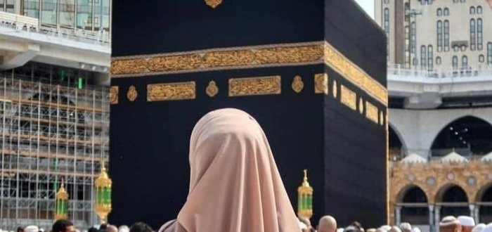 هل يجوز ربط الشعر للنساء في العمرة